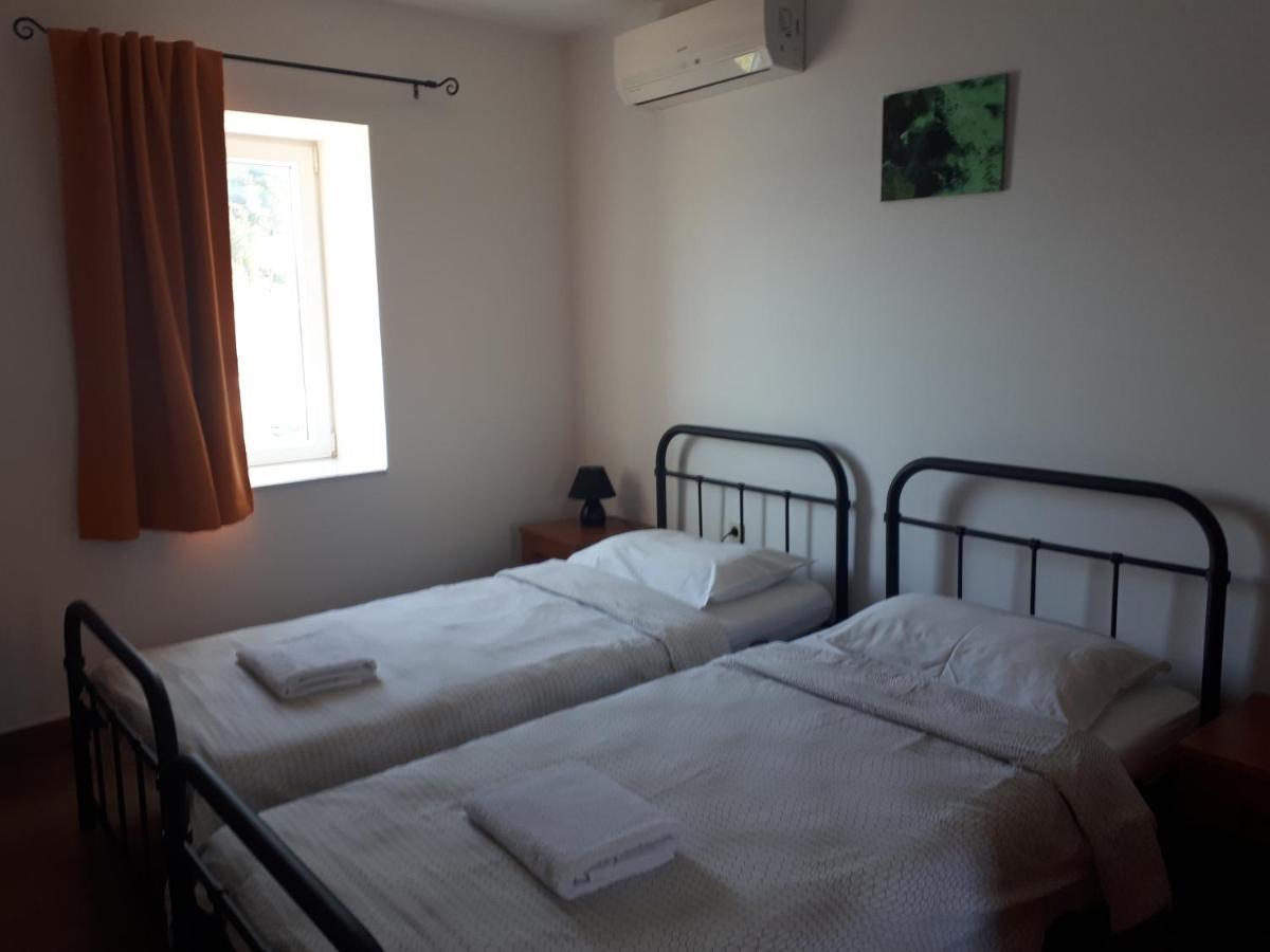 Guest House Provista Veli Iz Luaran gambar