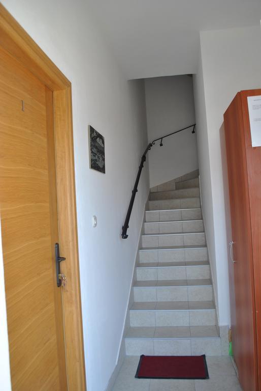 Guest House Provista Veli Iz Luaran gambar